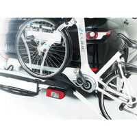 Yakima JustClick 3 Three Bike Towball Mounted Carrier