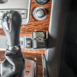 Pirate Camp Co. UHF Handpiece Mount to suit Nissan Patrol Y62