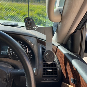 Scrub King Phone &amp; UHF Mount to suit Nissan Patrol Y62