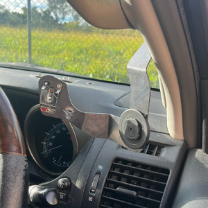 Scrub King Phone &amp; UHF Mount to suit Toyota Prado 150 Series