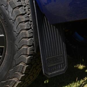 Bushranger Moulded Mup Flaps - Large