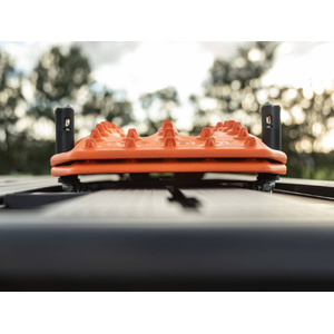 Kaon Stealth Flush Folding Maxtrax &amp; TRED Mounts to suit Platform Racks