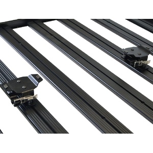 Quick Release Shower Mount by Front Runner - RRAC339