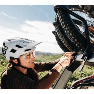 Thule ReVert  6-bike Vertical Hitch Bike Rack