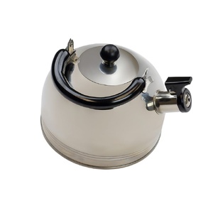 Whistling Kettle (2.5l) / Stainless Steel Metallic Finish by Front Runner - KITC022