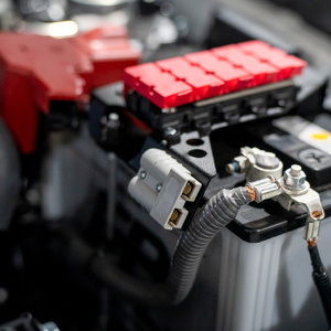 Pirate Camp Co. Battery Mounted Fuse Holder to suit Toyota LandCruiser 70 Series 2024 - Onwards