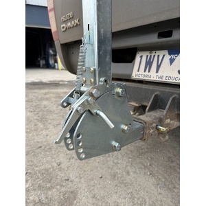 Single Trail SL150 Vertical 4 Bike Carrier (Powercoated Finish)