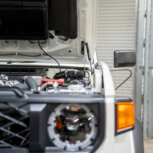 Pirate Camp Co. Bonnet Strut Kit to suit Toyota LandCruiser 70 Series 2024 - Onwards