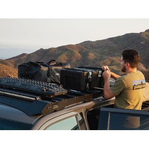 Ford F-150 Super Crew (2018-2020) Slimsport Roof Rack Kit / Lightbar ready by Front Runner - KSFF002T