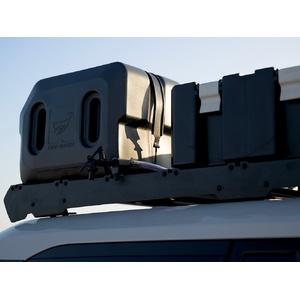 Pro Water Tank With Mounting System / 42L by Front Runner - WTAN088