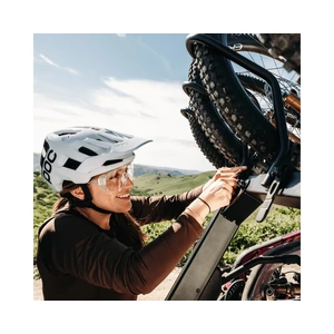 Thule ReVert  4-bike Vertical Hitch Bike Rack