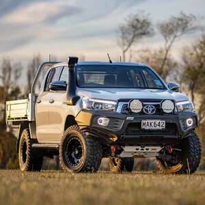 Bushranger Night Hawk 9&quot; VLI LED Driving Light